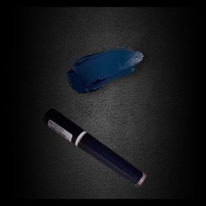 COVERGIRL Melting Pout Matte 350 Super Model